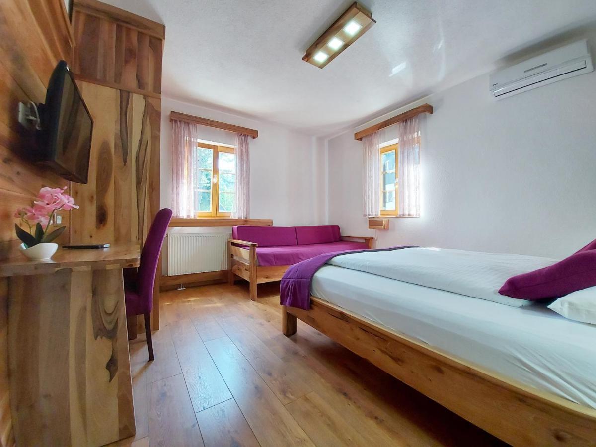 לינה וארוחת בוקר יאזרצה Plitvice Etno House II מראה חיצוני תמונה
