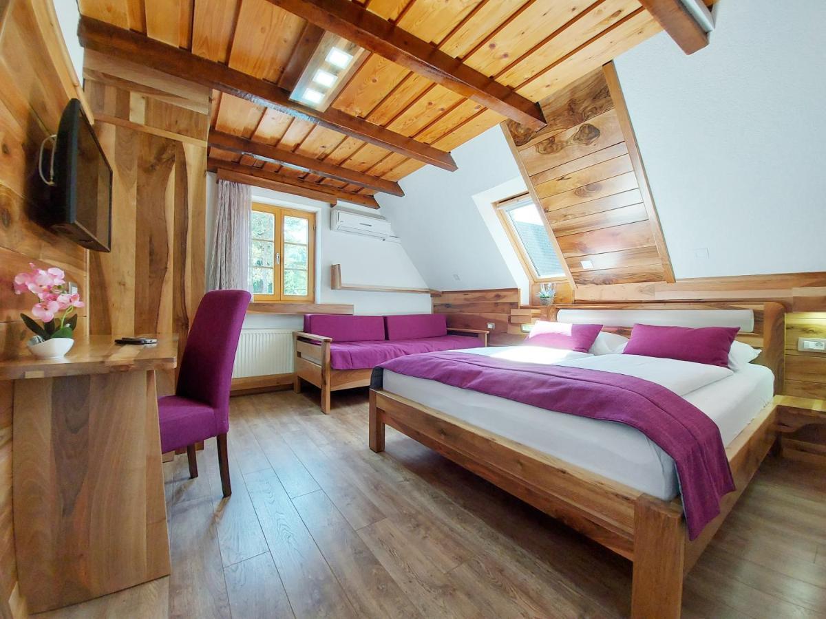 לינה וארוחת בוקר יאזרצה Plitvice Etno House II מראה חיצוני תמונה